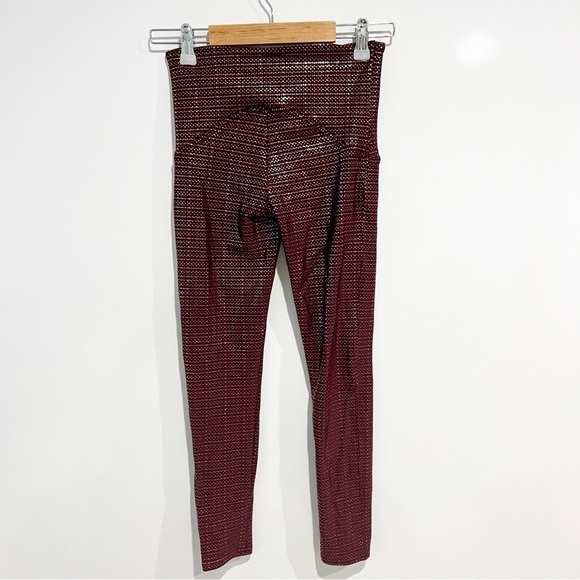 Spanx Booty Boost® Active 7/8 Leggings, Metallic Mist - Picture 7 of 12